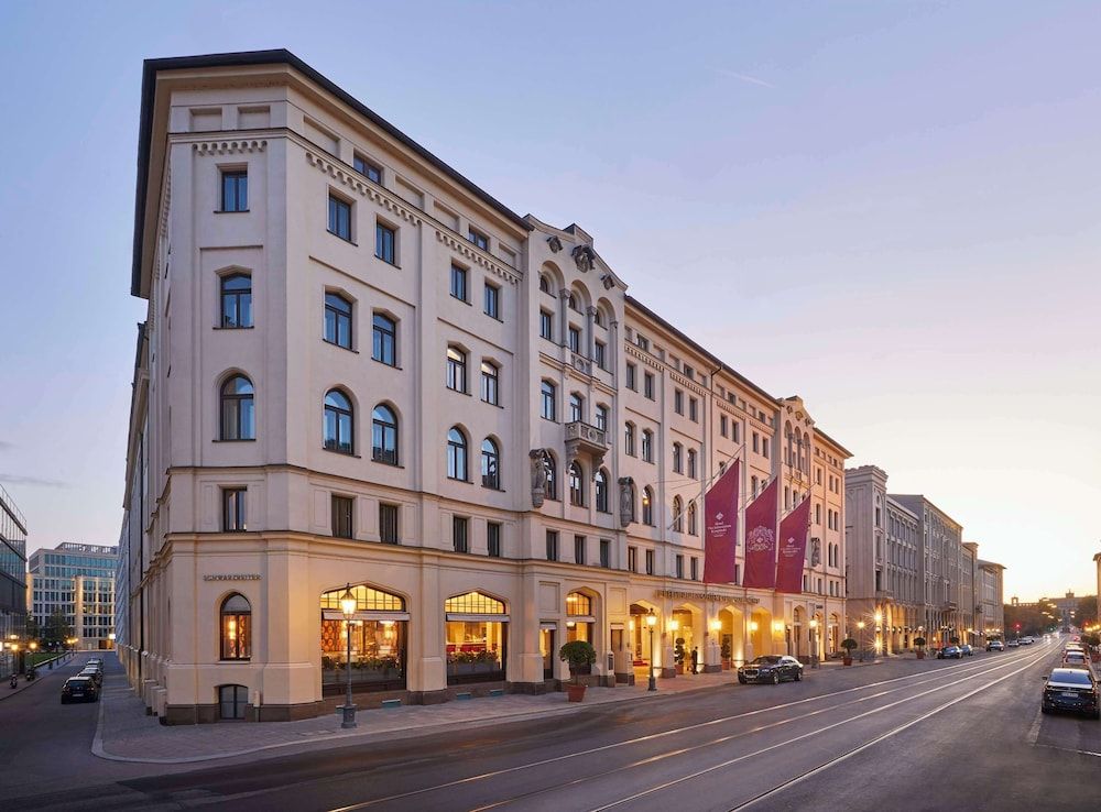 undefined Hotel Vier Jahreszeiten Kempinski München