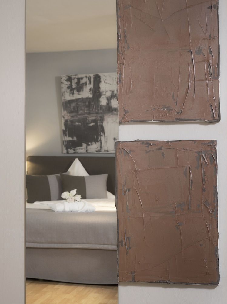 Art Hotel Aachen Superior Comfort Room 7