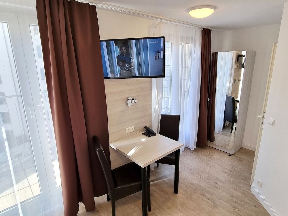 Adler Hotel Frankfurt Double Room, 1 Double Bed 20