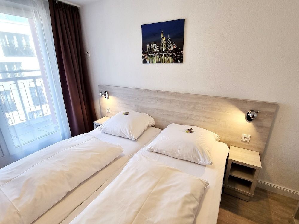 Adler Hotel Frankfurt Double Room, 1 Double Bed 11