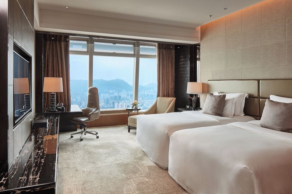 The Ritz-Carlton, Hong Kong Deluxe Victoria Harbour Room, 2 Double, Victoria Habour View 2