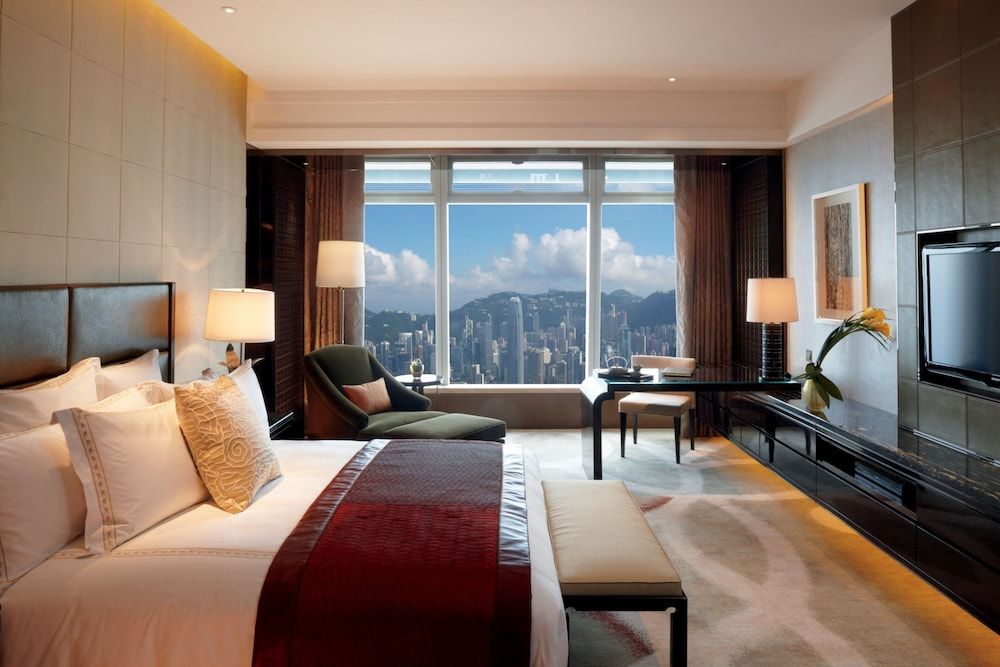 undefined The Ritz-Carlton, Hong Kong 3