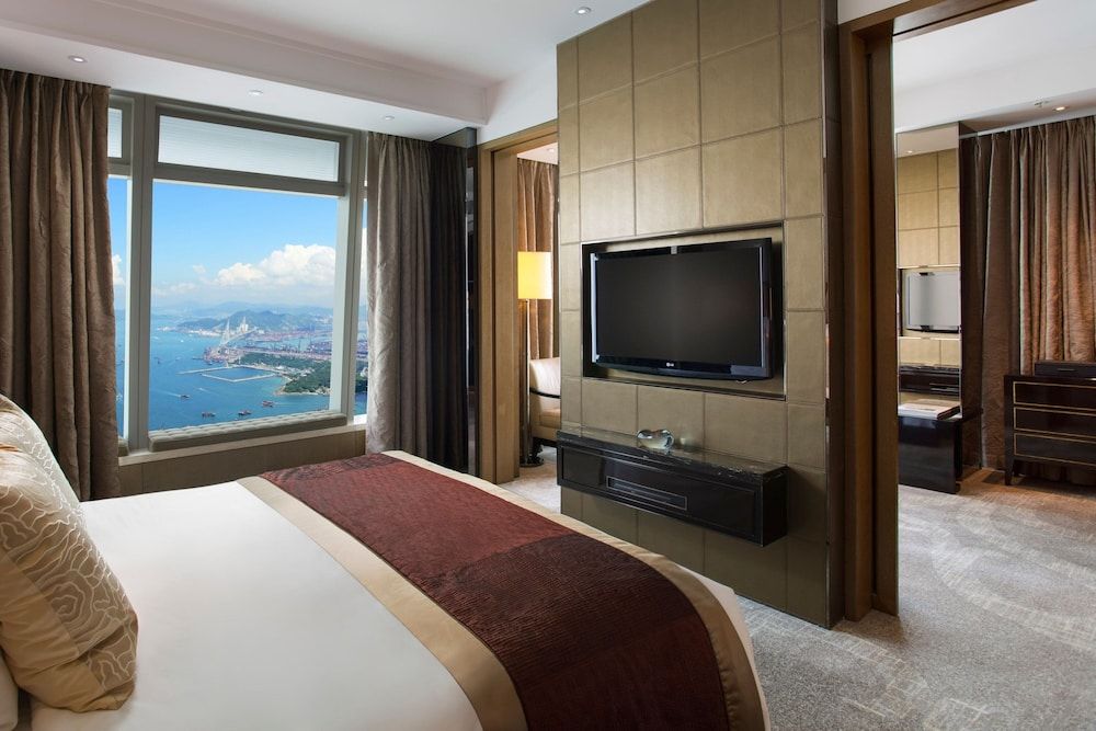 undefined The Ritz-Carlton, Hong Kong 9