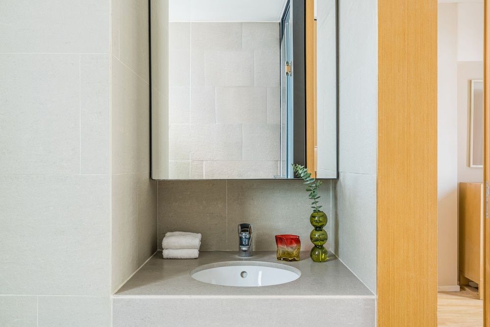 undefined Ying’nFlo, Hong Kong, Wan Chai by Langham Hospitality Group 4