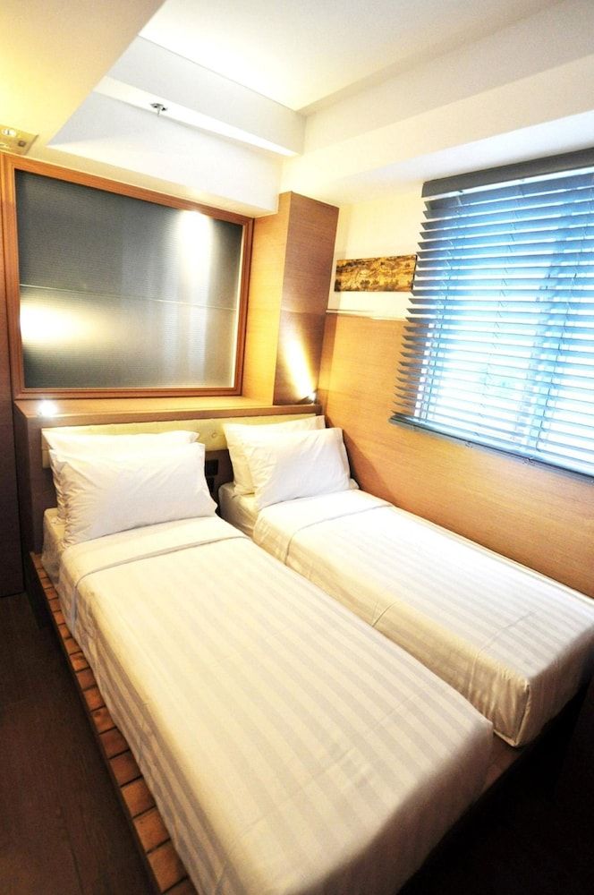 undefined Bluejay Residences 7