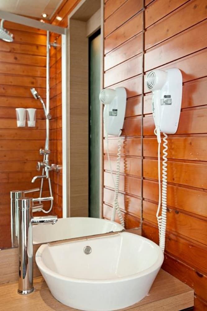 undefined Bluejay Residences 9