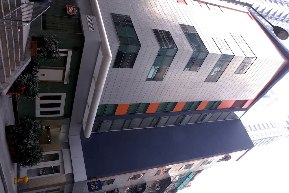 undefined Mingle Place At The Eden 2