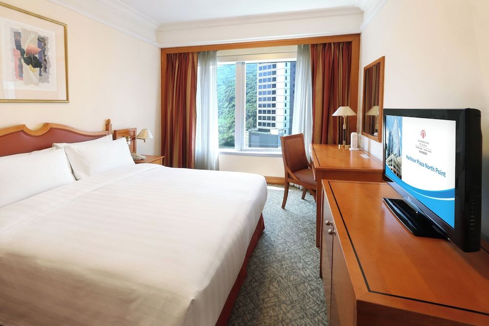 Harbour Plaza North Point Superior Room - City View 2