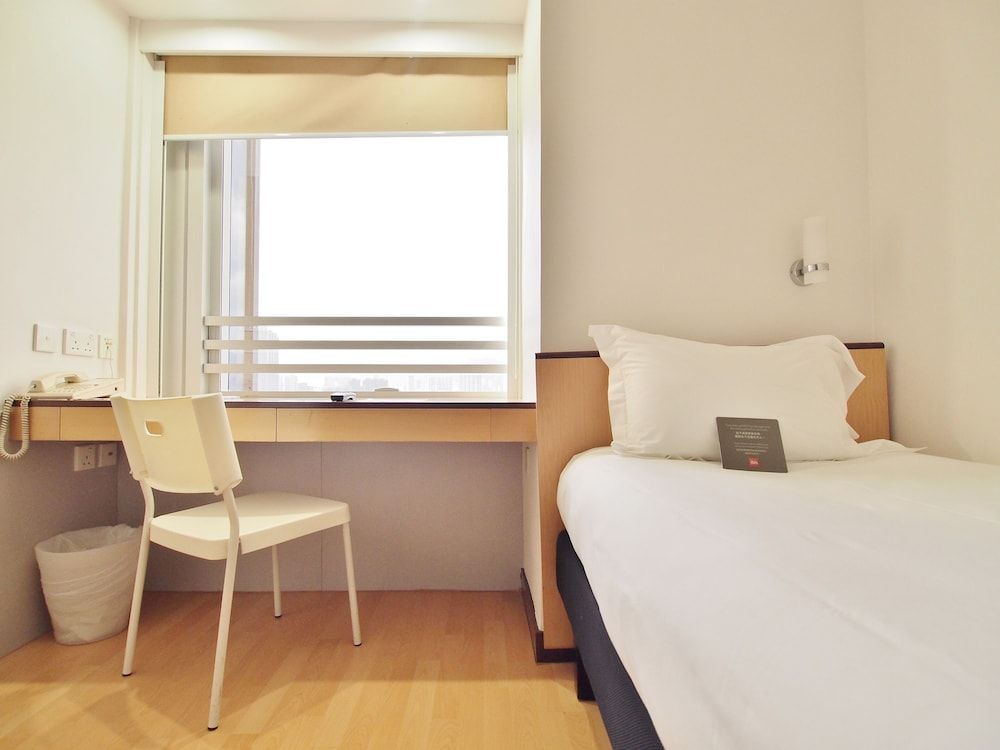Standard Room Single