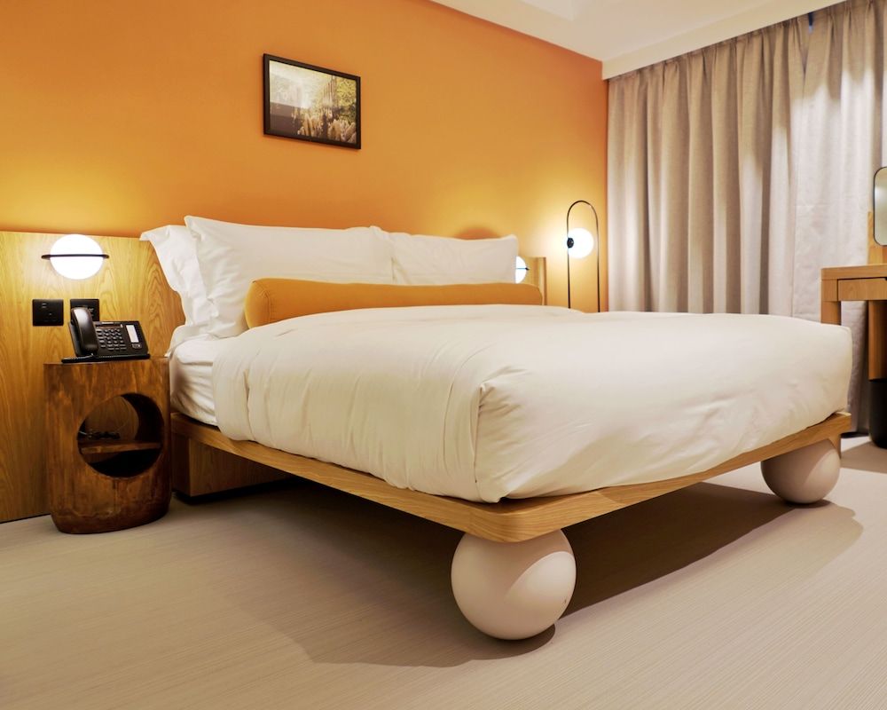 the Figo Queen Studio 4