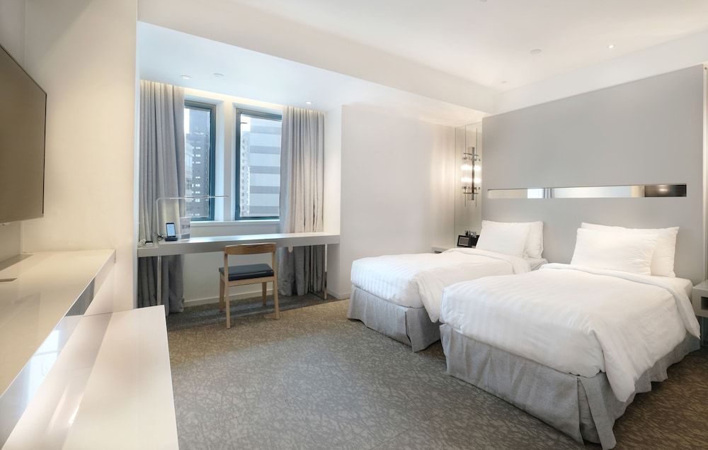 Nathan Hotel Smart Room