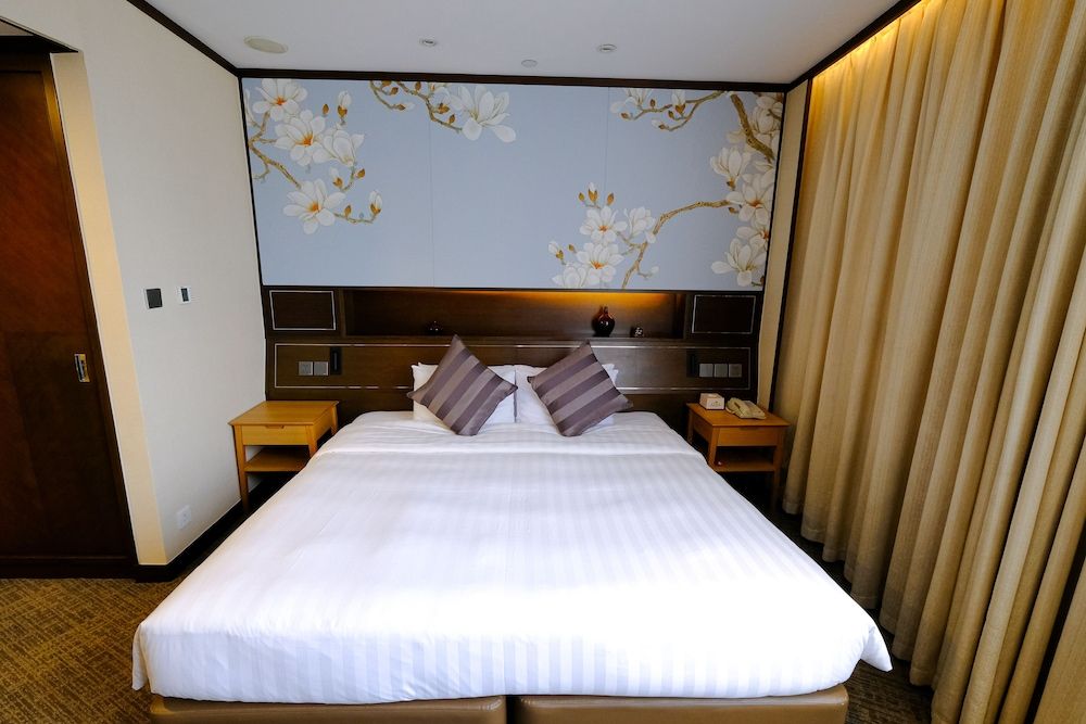 Pacific Executive Room