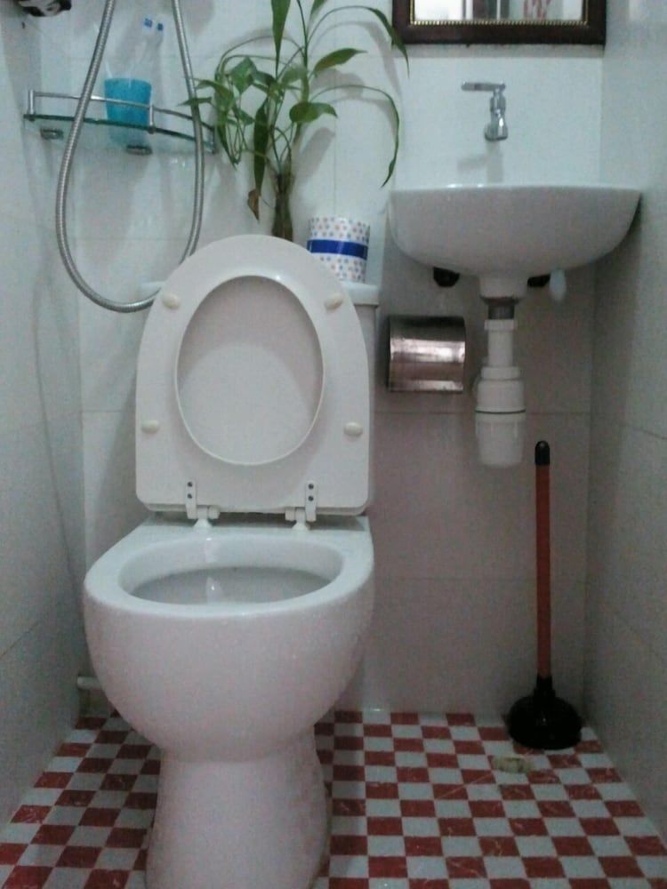 undefined New London Hostel 10