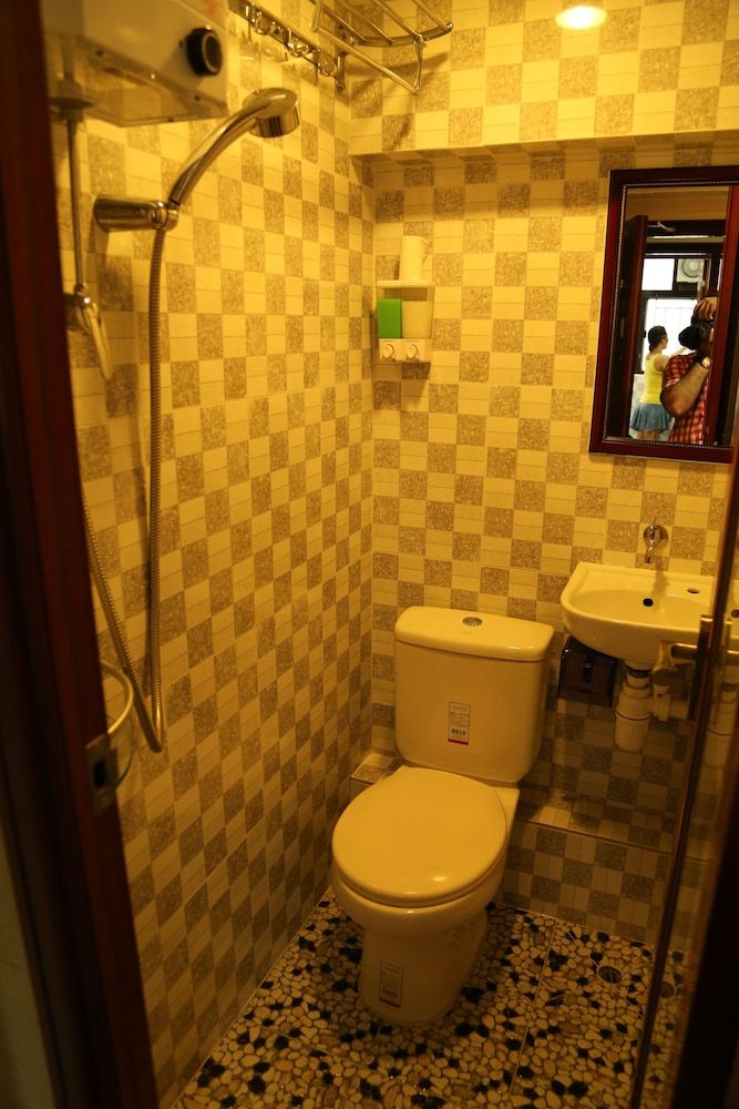 Everest Inn Guest House Double Room Single use only 6