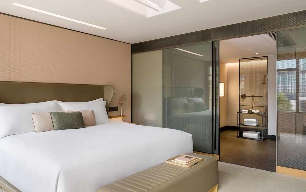 Regent Hong Kong Studio Suite (Super King)