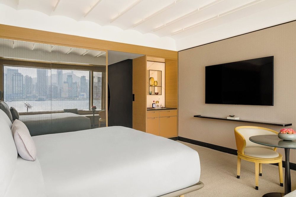 Classic Room, Harbor View (Daybed, Moongate)