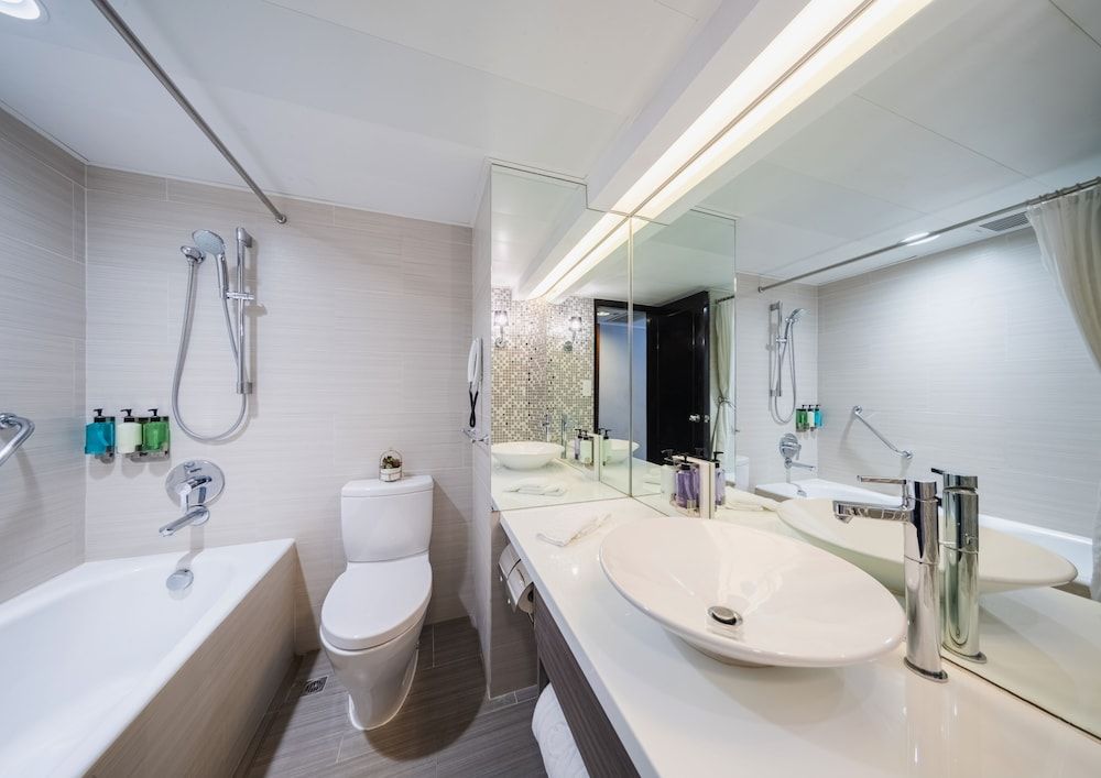 Panda Hotel Executive Queen Room 3