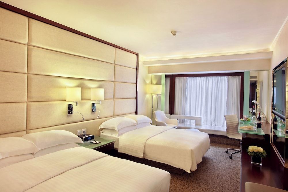 undefined Regal Kowloon Hotel 4
