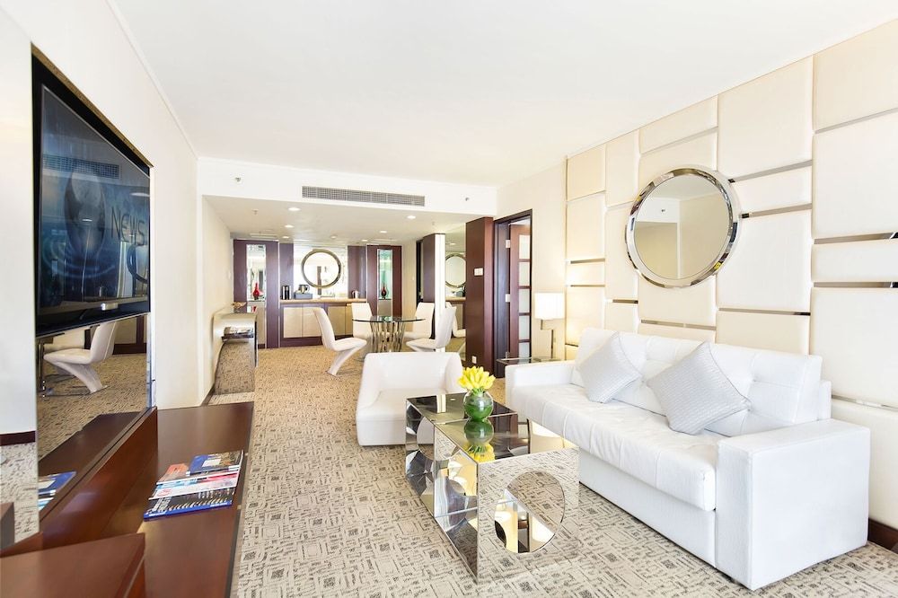 undefined Regal Kowloon Hotel 3