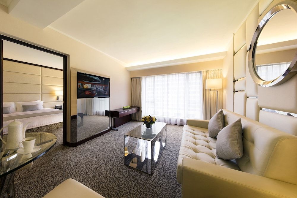 undefined Regal Kowloon Hotel 5