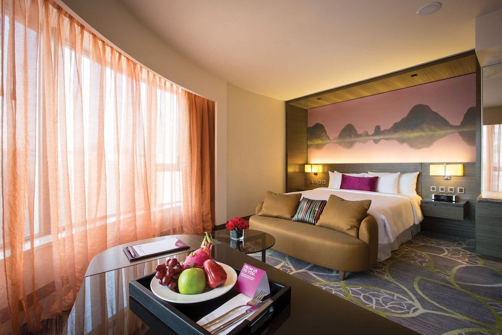 Premium Room, 1 King Bed, City View (High Floor)