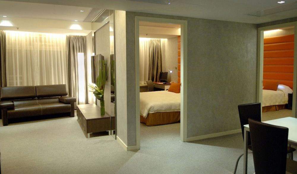 undefined Cosmo Hotel Hong Kong 7