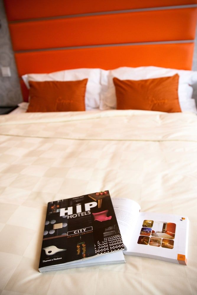 undefined Cosmo Hotel Hong Kong 4