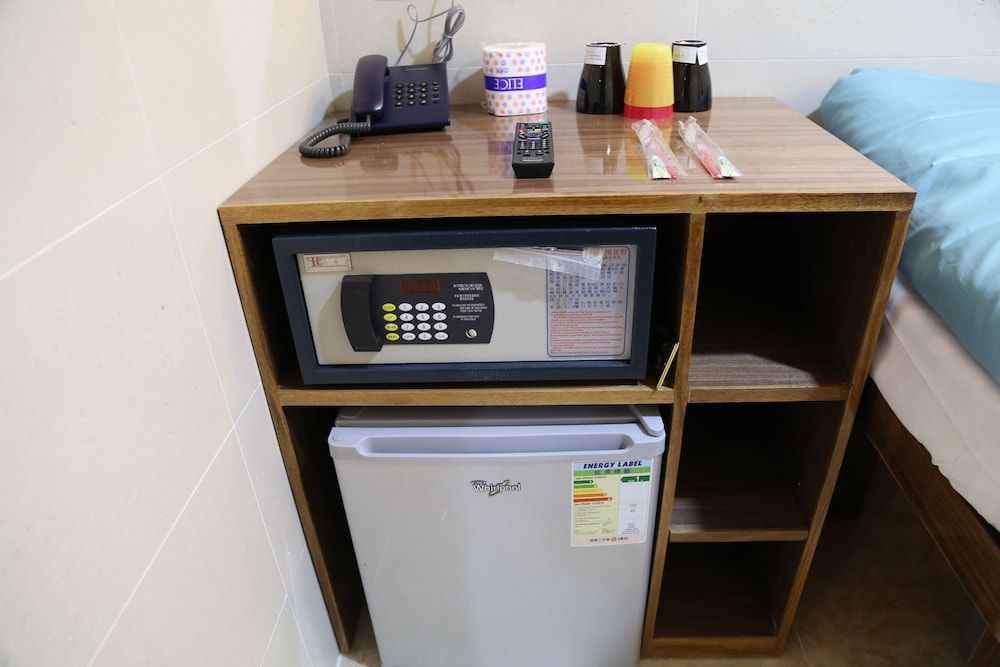 Tokyo Hostel Double Room Single use only 3