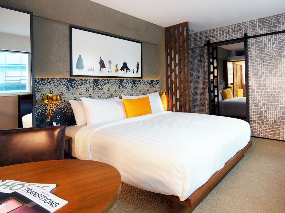 undefined Ovolo Central 2