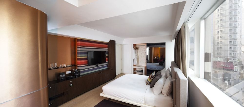 Ovolo Central Gold Room 2