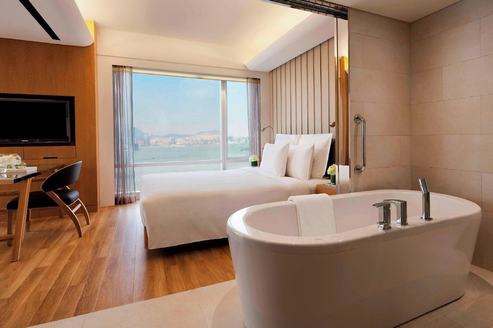 undefined Renaissance Hong Kong Harbour View Hotel 4