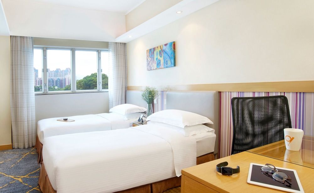 The Cityview - Chinese YMCA of Hong Kong Deluxe Twin Room 3