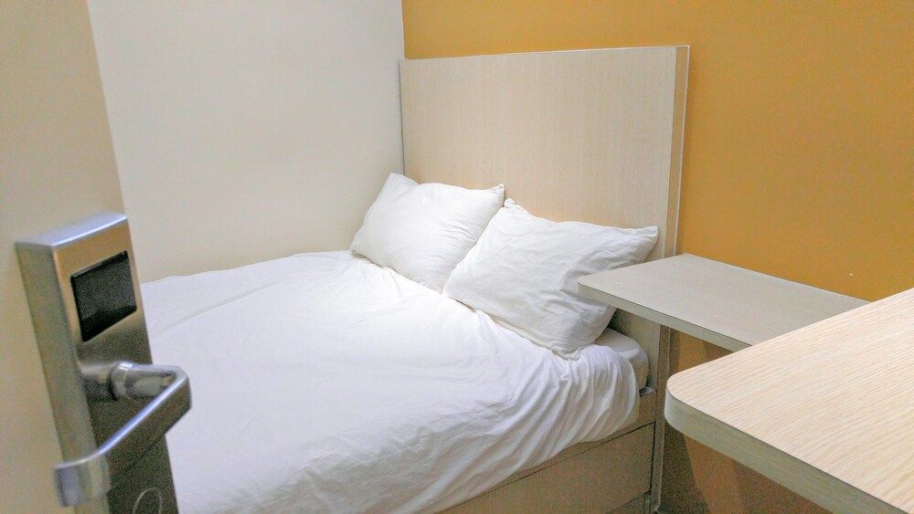 undefined Nuts Hotel 6