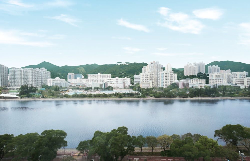 Regal Riverside Hotel Prime Deluxe Twin & Sofa Bed Room 4