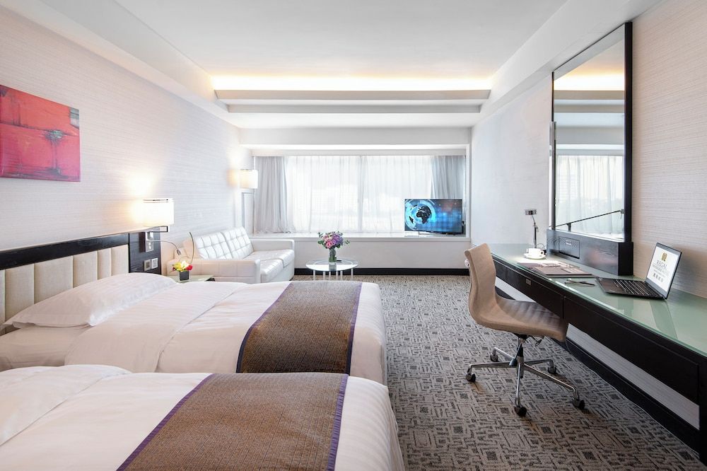 Executive Club Deluxe Twin Room