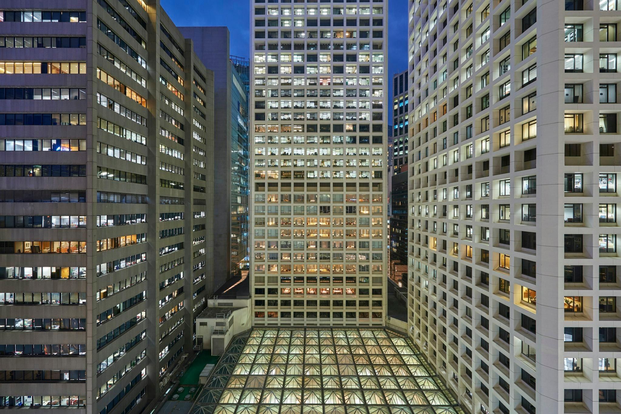 undefined Mandarin Oriental The Landmark, Hong Kong 3