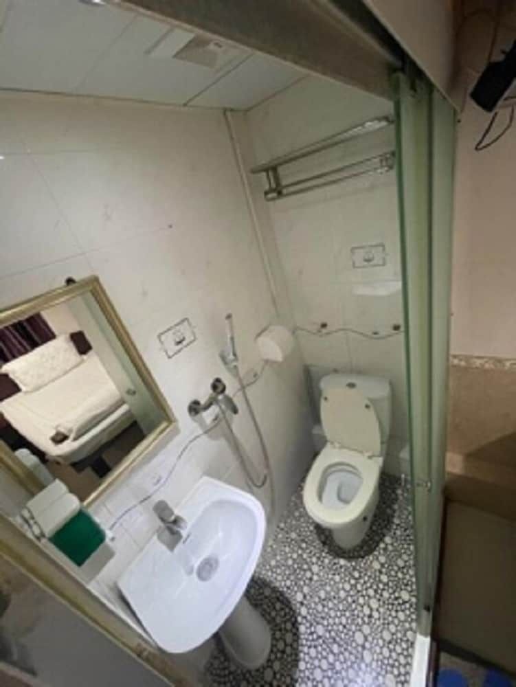 Everest Hostel Room 10