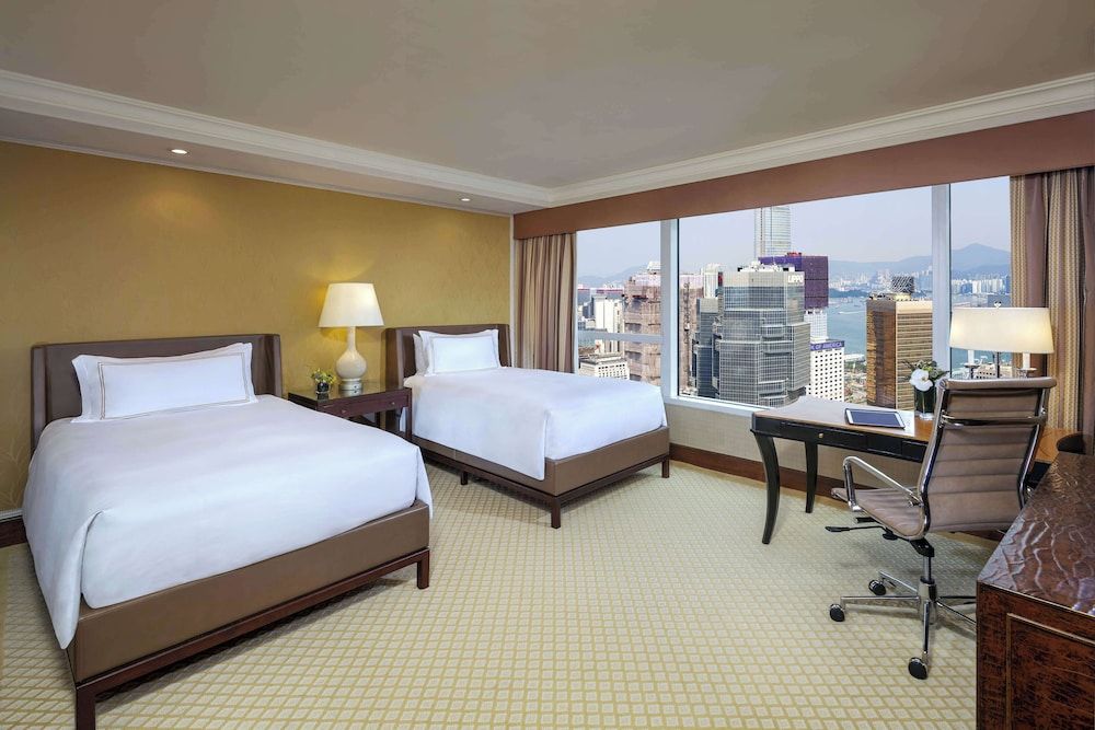 Conrad Hong Kong Twin Bed Deluxe Room 4