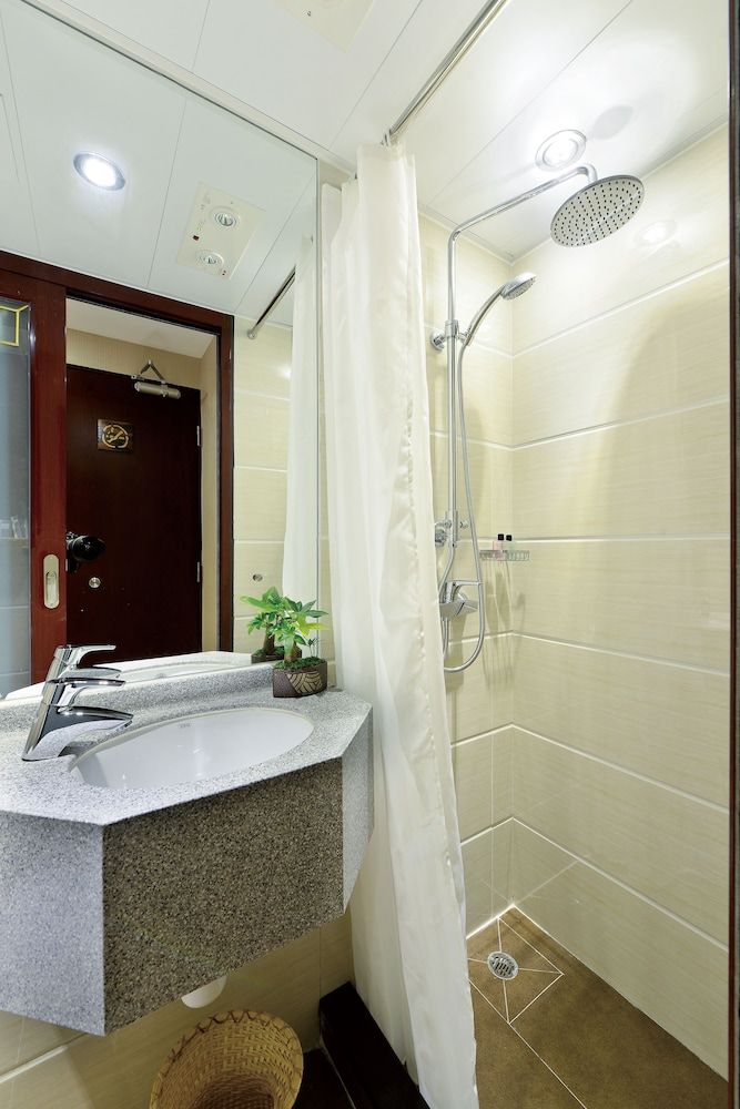 undefined The Shai Red 10