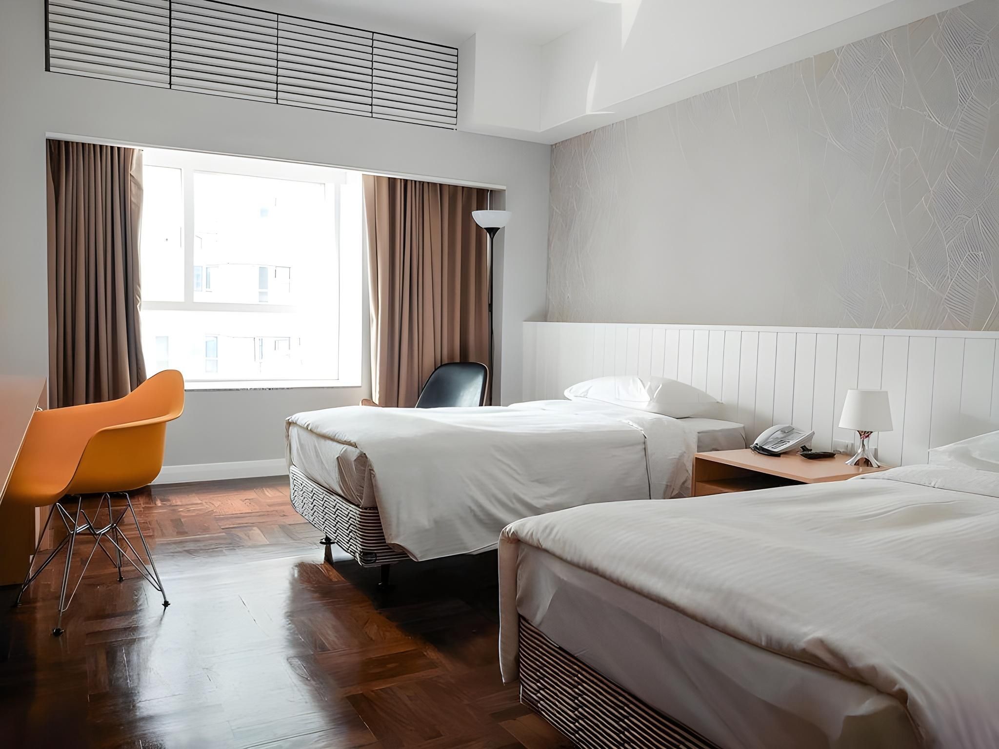 Caritas Oswald Cheung International House Standard 2