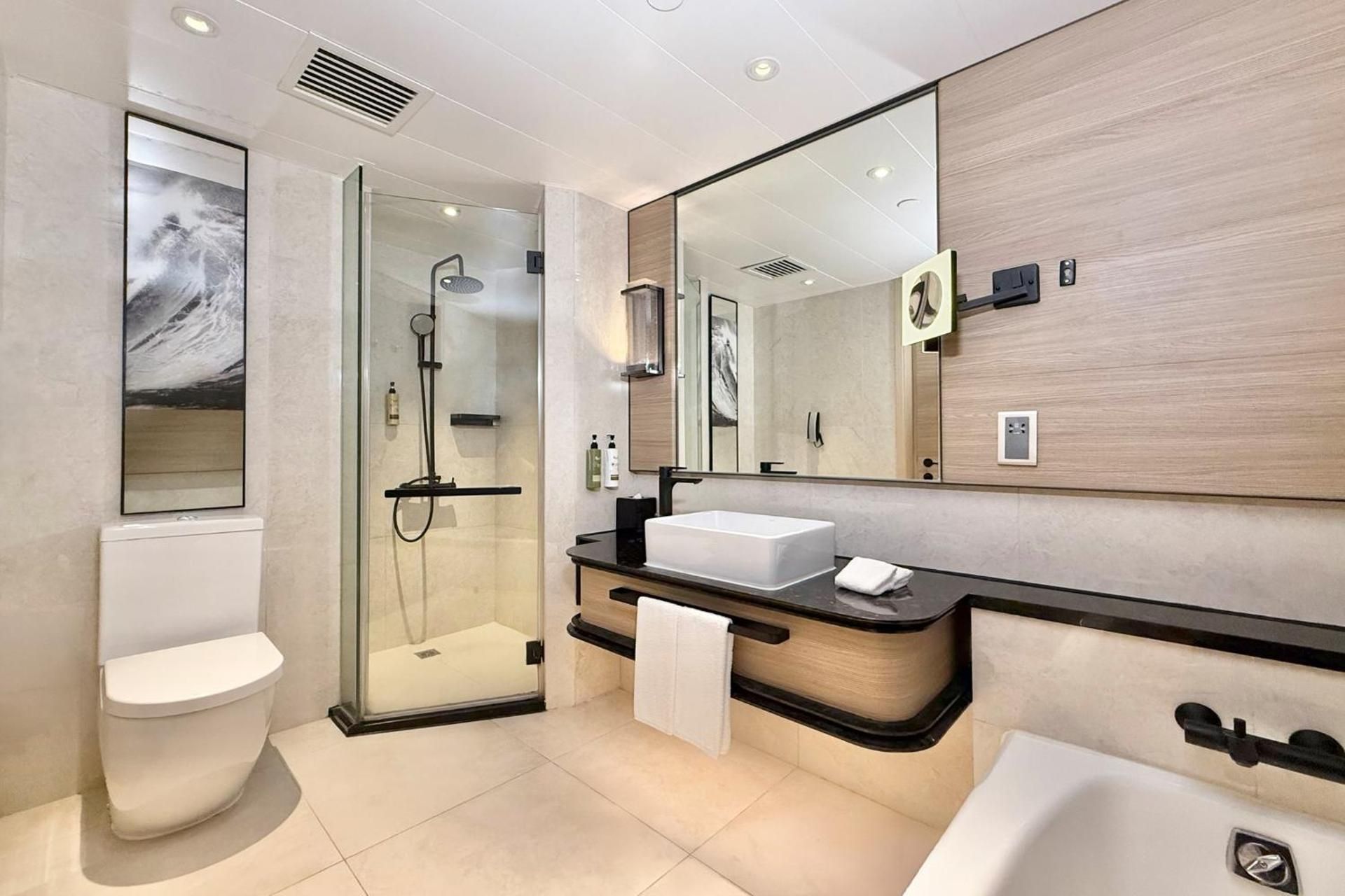 Deluxe Harbour View Room