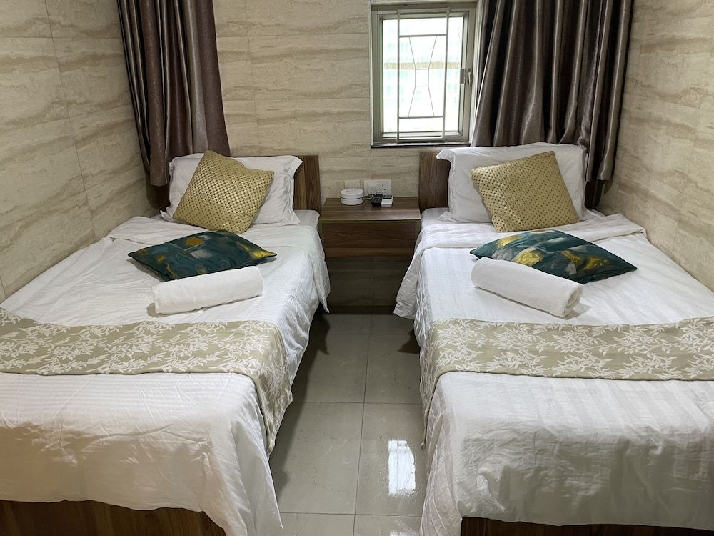 Kong Hing Guest House Twin Room 25