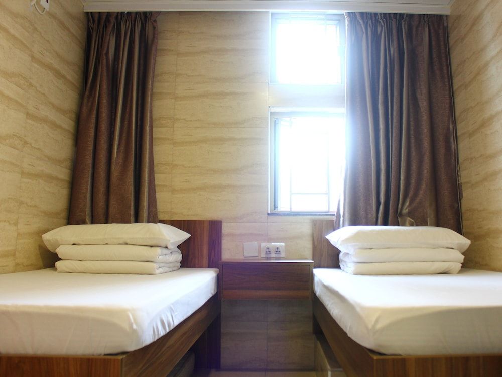 Kong Hing Guest House Twin Room 2