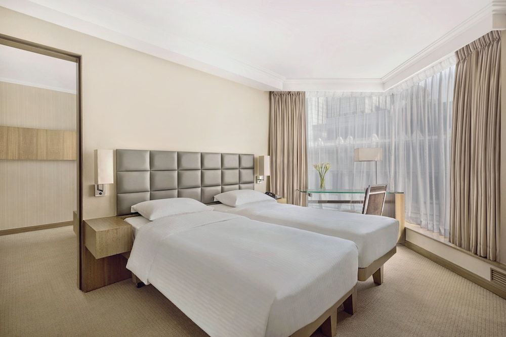 undefined The Kowloon Hotel 10