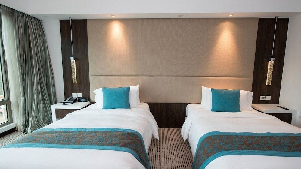 Auberge Discovery Bay Hong Kong Mountain View Twin Room 2