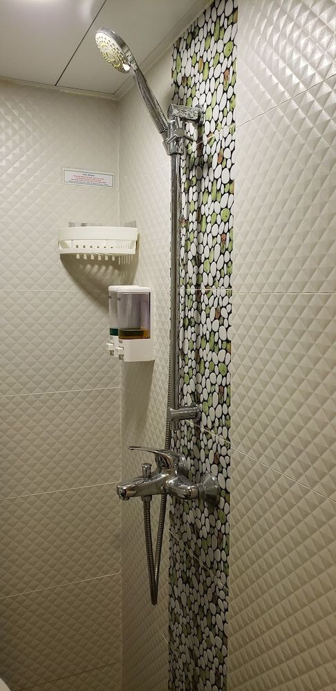 Sunrise International - Boutique Hostel Comfort Double Room, 1 Queen Bed, Private Bathroom 3