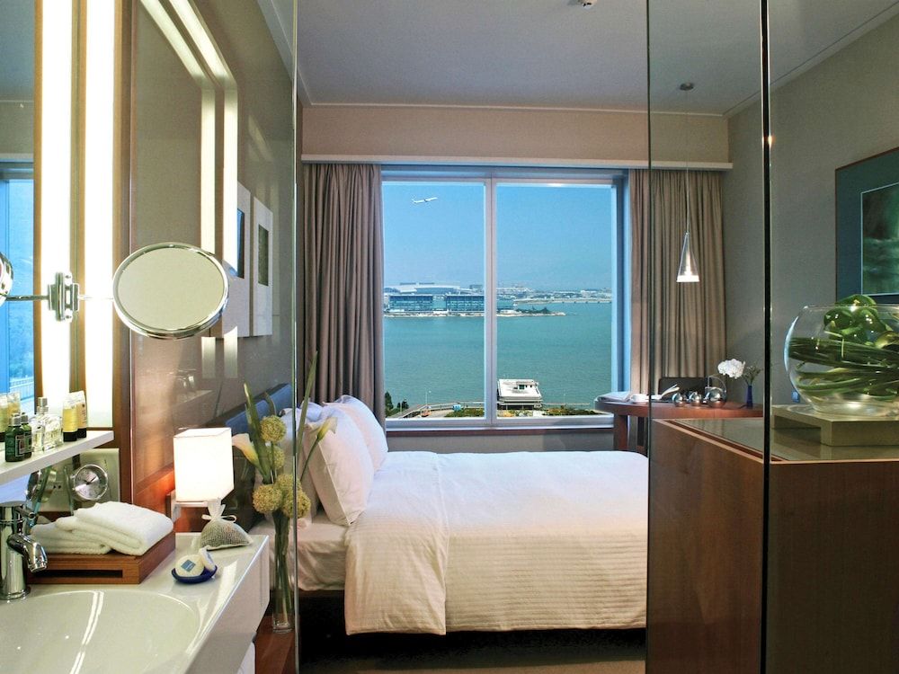 Novotel Citygate Hong Kong Superior Room, 1 Queen Bed 5