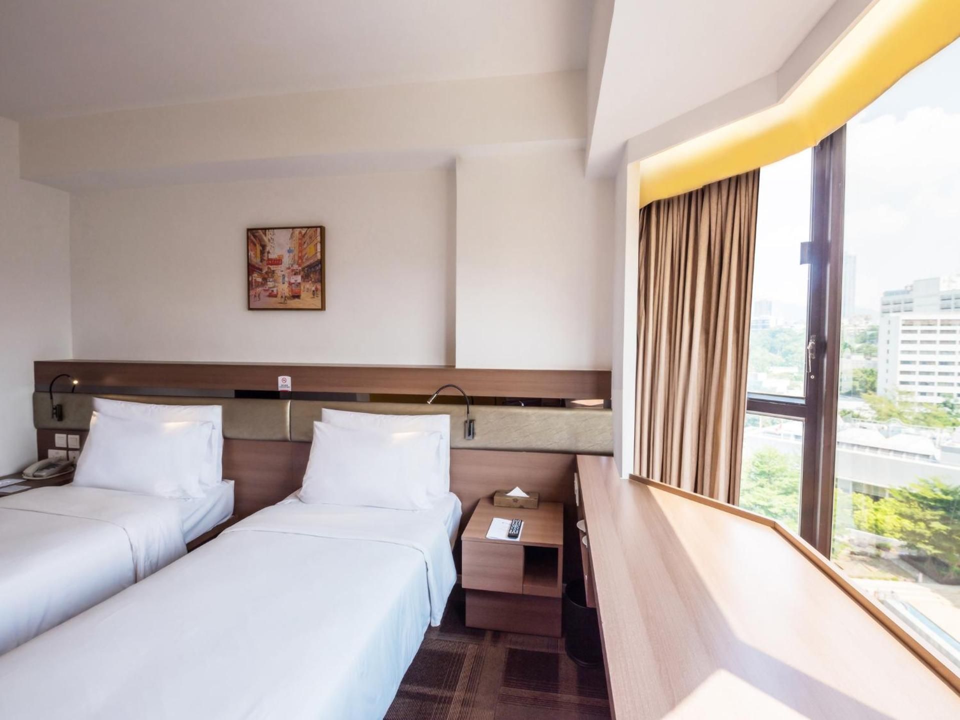 undefined Travelodge Kowloon 6