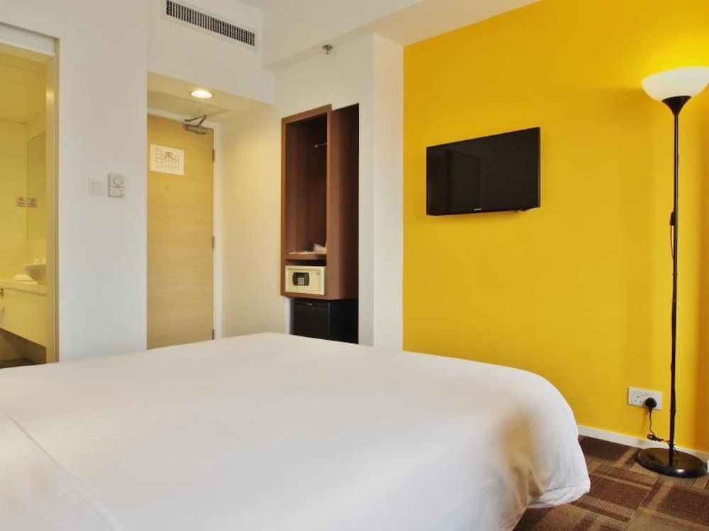 undefined Travelodge Kowloon 7