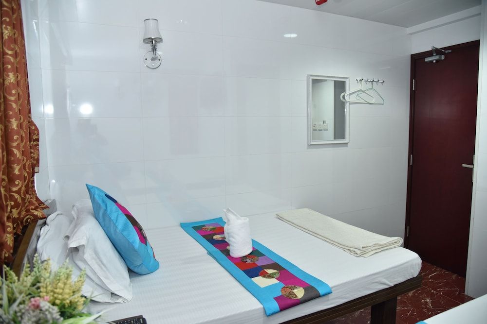 Delta Lounge Standard Double Room 3